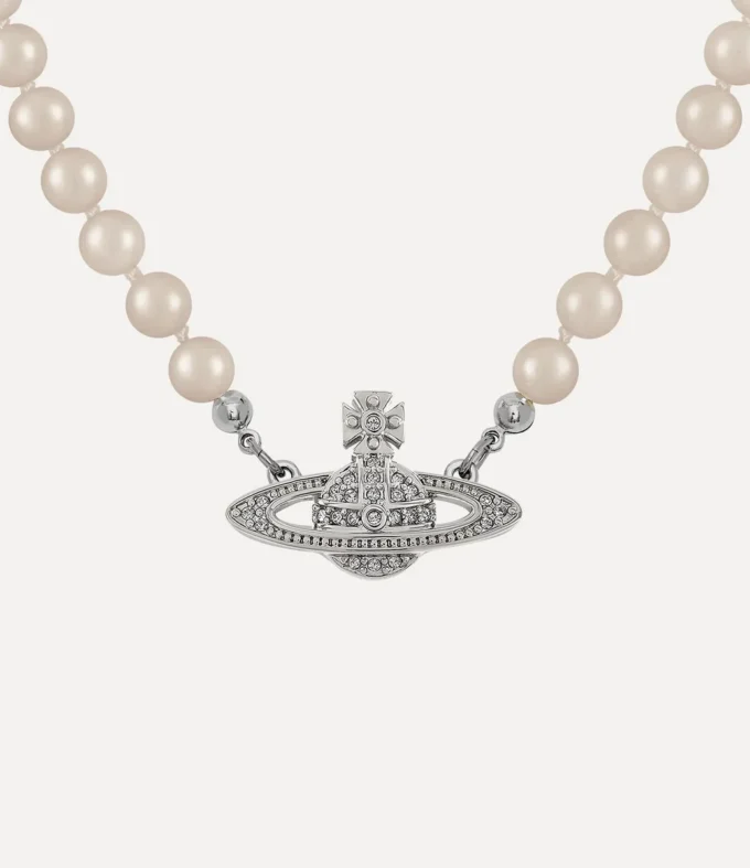Man. Mini Bas Relief Pearl Necklace