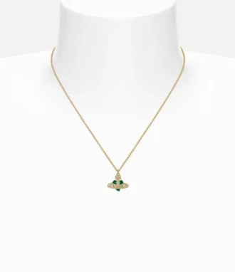 Nytt diamanthjärta-halsband